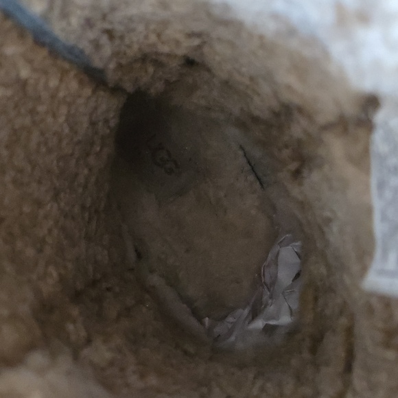 UGG Mens  Leather Insulated Boots - Picture 11 of 12